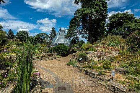 Rock Garden Section In The Kew Royal Botanic Gardens Lond Flickr