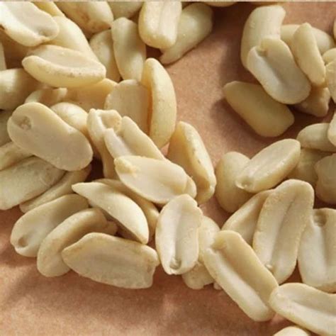 Split Blanched Peanut At Rs Kilogram Plain Peanuts In Surat Id