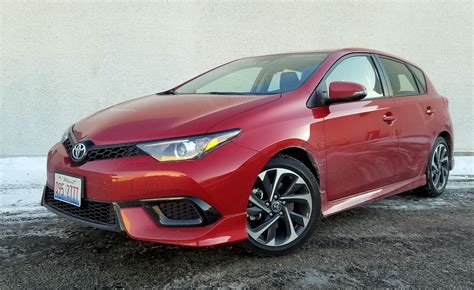 Quick Spin 2017 Toyota Corolla Im The Daily Drive Consumer Guide