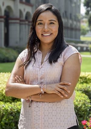 Egresada De La Udlap Obtiene Becas De Posgrado En Columbia University