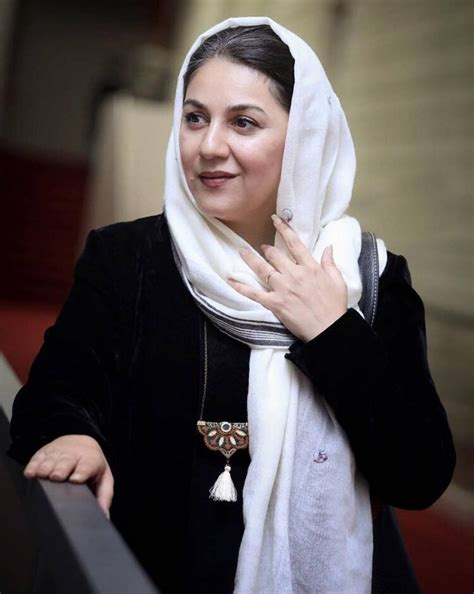 10 Hot Sexy Setareh Eskandari Bikini Pics