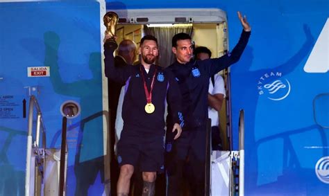 Messi Y Scaloni Trajeron La Copa Periodismoreal Ar