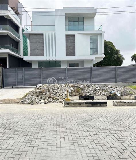 For Sale Magnificently Built 5 Bedroom Detached Duplex Banana Island