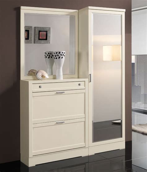 Зеркальный узкий шкаф в прихожую: длинные модели для коридора, глубина ...