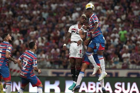 Atuações do São Paulo contra o Fortaleza quem foi bem quem mandou mal