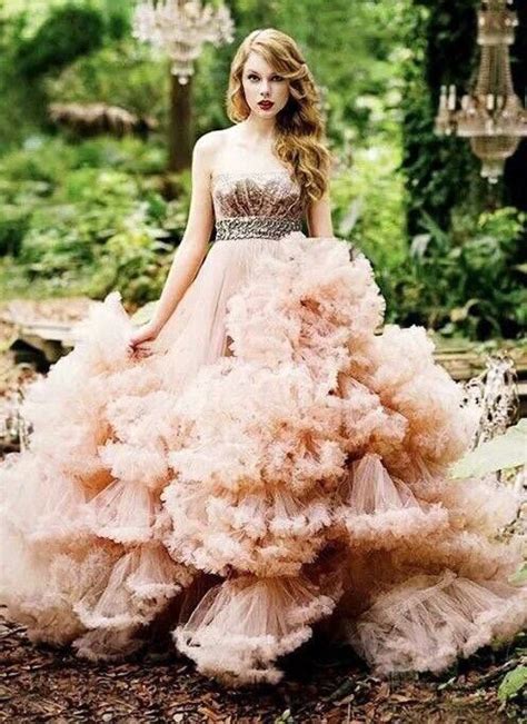 taylor swift speak now photoshoot - Google Search in 2020 | Fairy ...