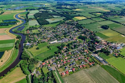 Estorf Von Oben Dorfkern An Den Fluss Uferbereichen Der Oste In