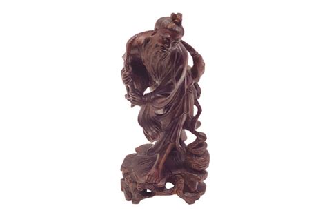 Statue chinoise en bois sculpté vers 1900