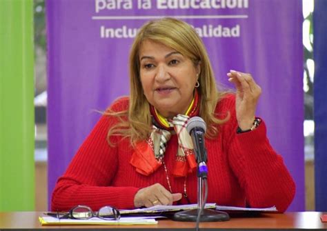 Ministra De Educación Reveló Que Iniciará Consulta Para Contrato Colectivo Qué Pasa