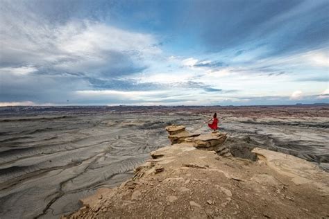 Private Factory Butte And Moonscape Overlook Guided Tour