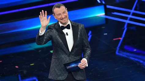 Amadeus condurrà il Festival di Sanremo nel 2023 e nel 2024 Giornale