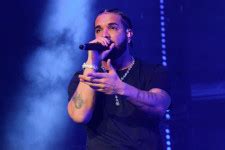 Drake urges Spotify to pay artists bonuses after reaching historic 75 billion streams on the ...