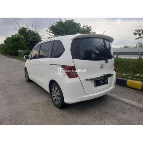 Mobil Honda Freed PSD 2012 Bekas Fullset Normal Mulus Nopol L Sby Di