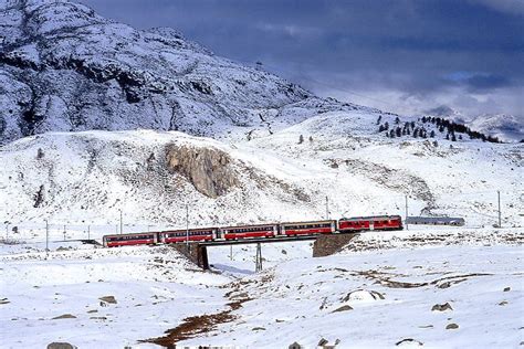 Rhb Bernina Express E Von St Moritz Nach Tirano Am Bei