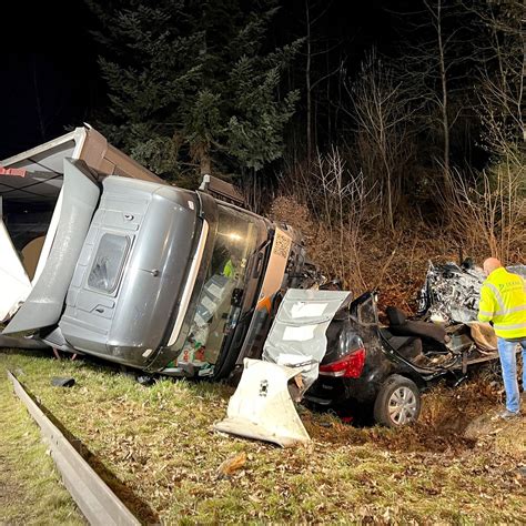 Bei Auggen und in Villingen Schwenningen Zwei Tote bei Unfällen SWR