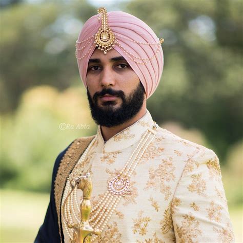 Types Of Turbans For Indian Grooms Who Want To Nail That Traditional