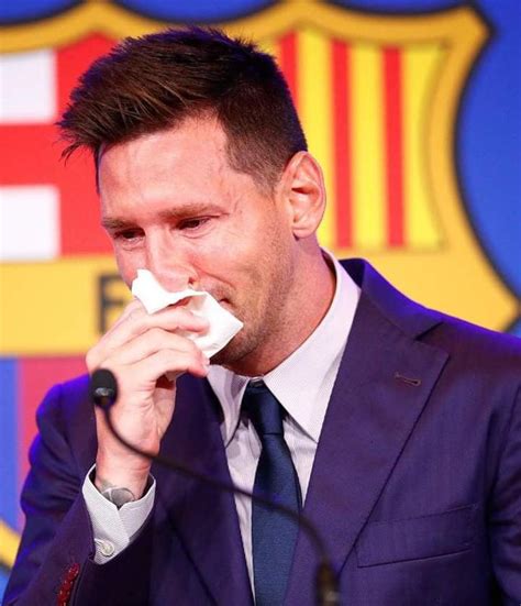 Lionel Messi Quitte Le Fc Barcelone En Lames الخبر