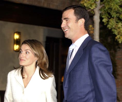 Don Felipe Y La Sra Letizia El Primer Encuentro Entre La Reina Y El Rey De España