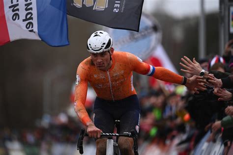 Mathieu Van der Poel è Campione del Mondo Ciclocross 2024 365mountainbike