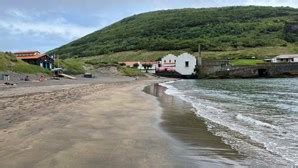 Praia A Oriana De Porto Pim Interdita A Banhos Devido A Contamina O Da