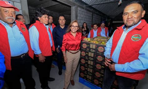 Presencia Lorena Cu Llar Producci N De Jitomate De Empresa Tlaxcalteca