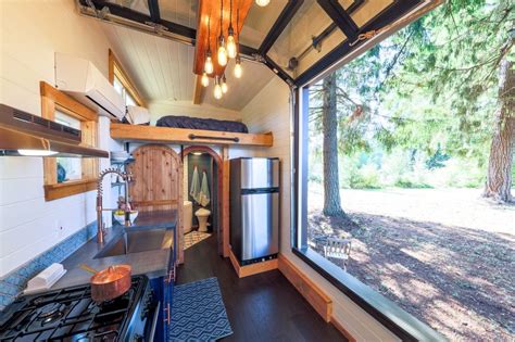 Modern Tiny Homes Redefine Compact Living