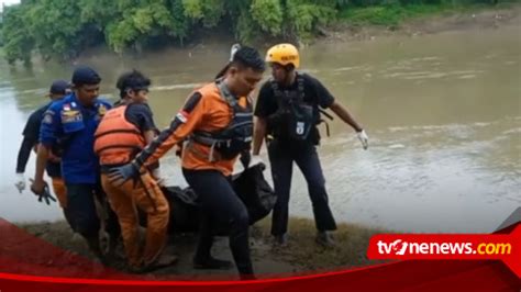 Santri Tenggelam Di Sungai Bengawan Solo Ditemukan Tim SAR Sudah Tak