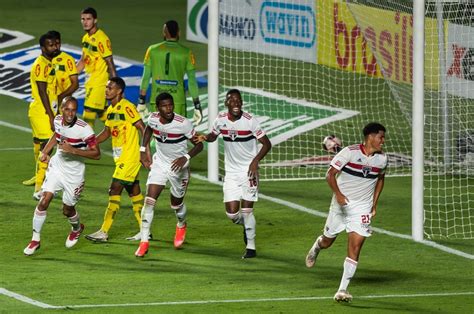 S O Paulo Vence O Mirassol E Est Na Final Do Paulist O