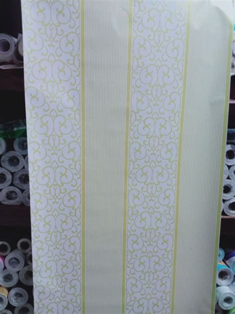 Wallpaper Motif Batik Salur Gold Ukuran Cm X M Bahan Pvc Anti