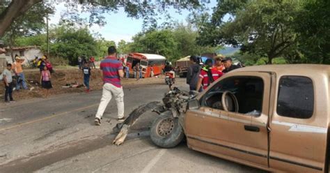 Tres Heridos Tras Accidente De Bus Con 23 Pasajeros En Santa Bárbara