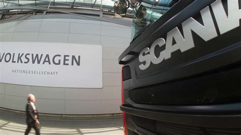 Scania Aktionäre machen Weg für Piëch frei