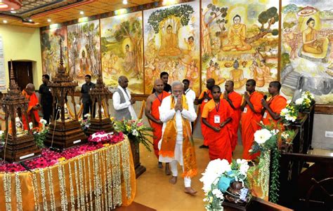 Bodh Gaya Pm Modi At Mahabodhi Temple