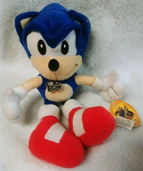 International Classic Sonic Plush - Sonic The Hedgehog Collectibles