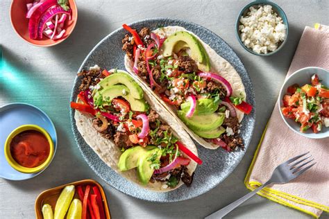 Fajitas au bœuf haché avocat et salsa de tomates Recette HelloFresh