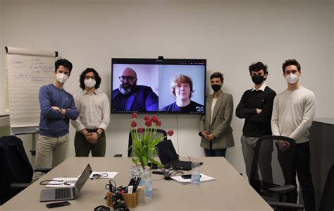 deles group sostiene la crescita dei giovani imprenditori deles group