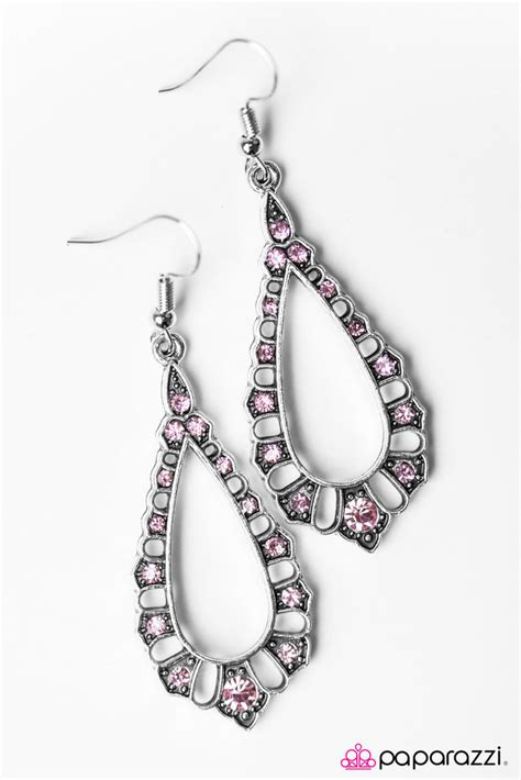 Paparazzi Girl Glam Pink Earrings