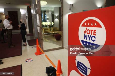 New York Vote Photos And Premium High Res Pictures Getty Images