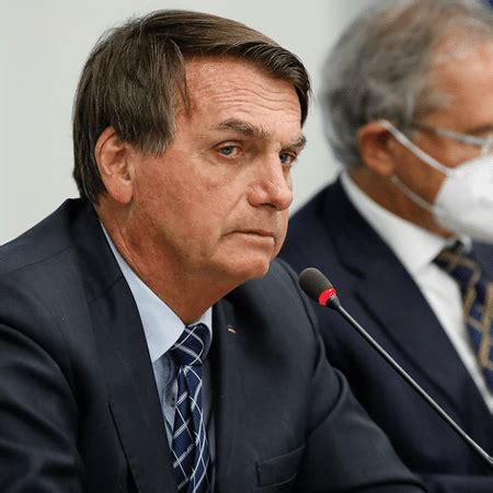 Bolsonaro Assina Decreto Que Antecipa Pagamento De A Aposentados