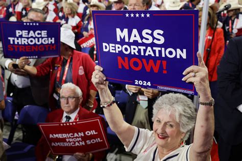 Mass Deportations Will Wreck Mexico's Economy, Economist Warns - Newsweek