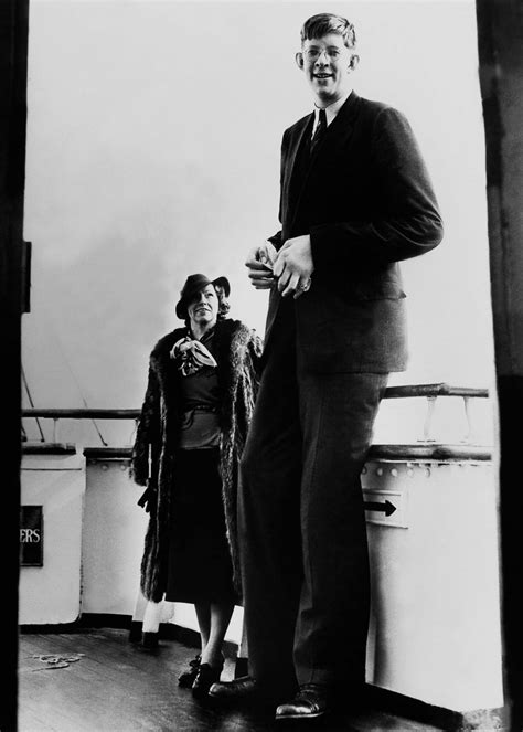 Robert Wadlow Life Story And Photos Of Worlds Tallest Man In History