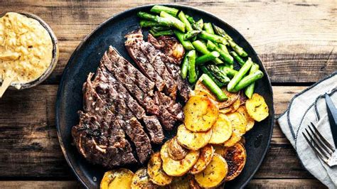 Steak Mit Ofenkartoffeln Senf Sahne Sauce