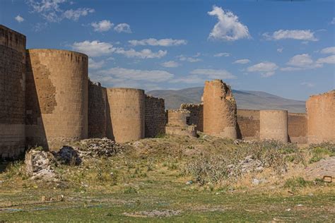 Visit Ani: The Far-Flung Ghost City In Turkey With Some Of The Best Ruins & City Walls