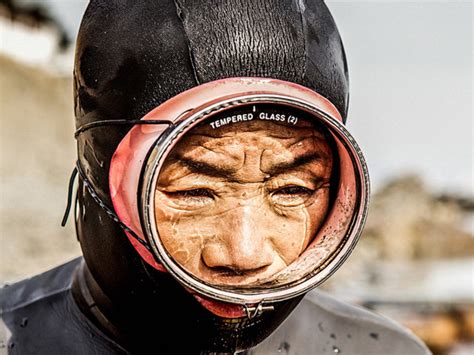 Stunning Photos Of Haenyo The Last Generation Of Deep Sea Diving