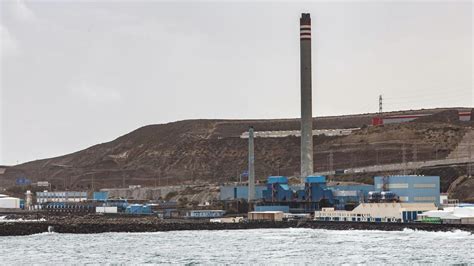 Europa renueva a las centrales de Jinámar y Barranco de Tirajana el