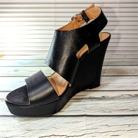 Audrey Brooke Megan AB Leather Wedge Sandals Leather Wedge Sandals