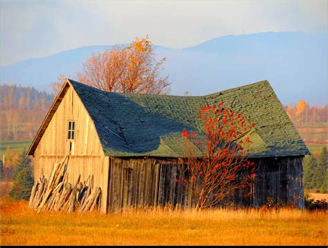 Abandoned Barn by JocelyneR on DeviantArt