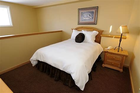 Huntley Lodge at Big Sky Resort | Reservations Center