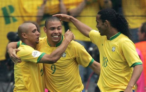 Roberto Carlos Ronaldo Y Ronaldinho Brazilian Forward Ron Flickr