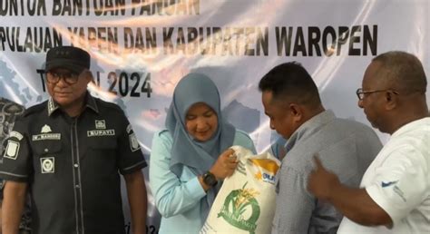 Pj Bupati Welliam Manderi Launching Penyaluran Cadangan Beras Bantuan