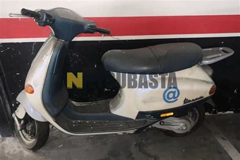 Subasta De Piaggio Vespa 50 2000